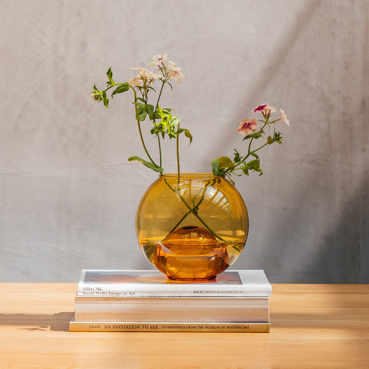 Bubble Aqua Vase Amber, Cut Flowers