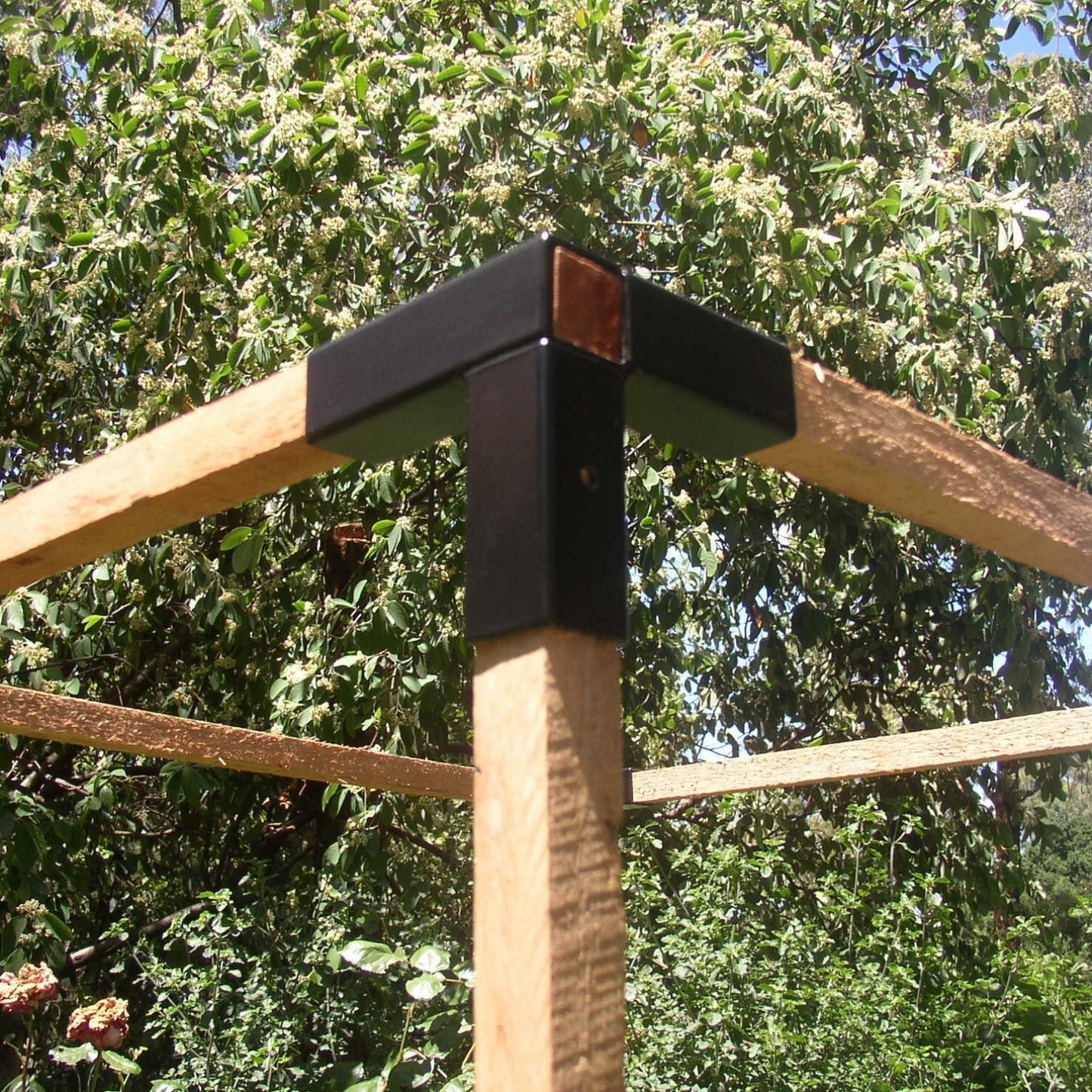 Build-A-Frame Brackets for Garden Veggie Patch Netting