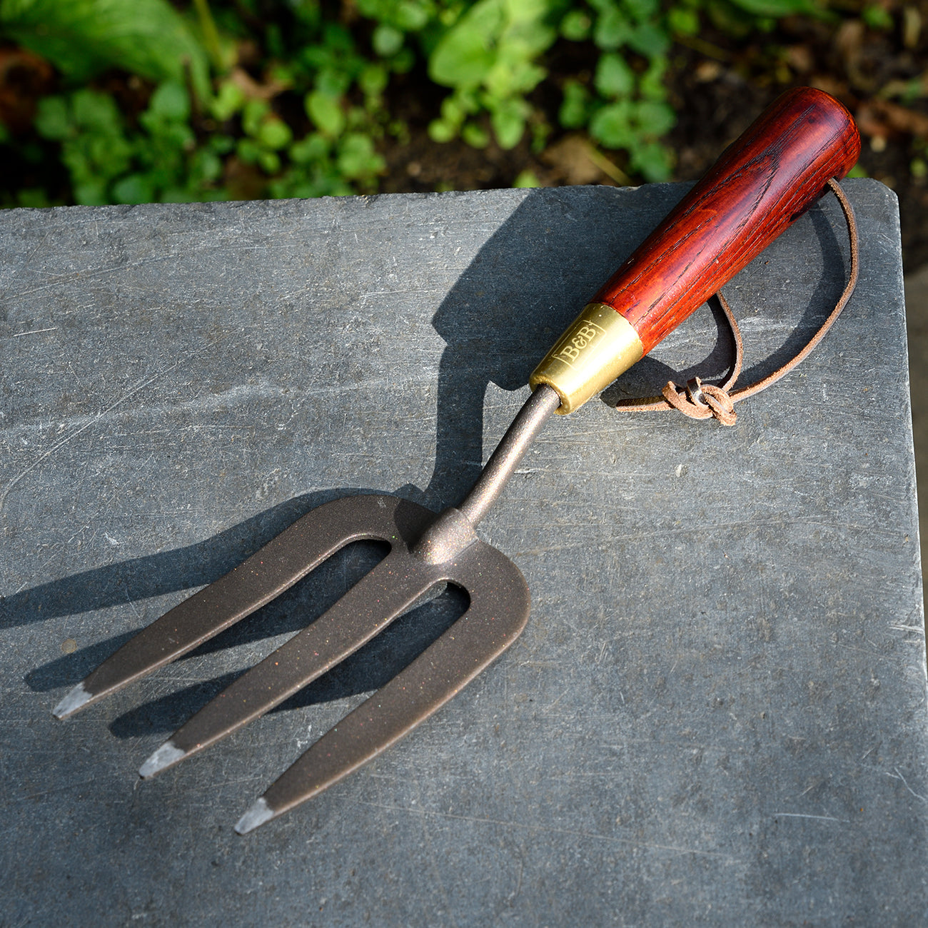 Estate Range Hand Fork by Burgon & Ball in Garden