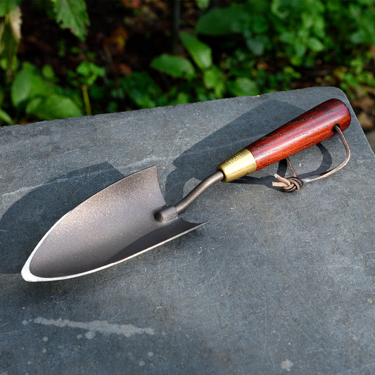Estate Range Stylish Garden Hand Trowel