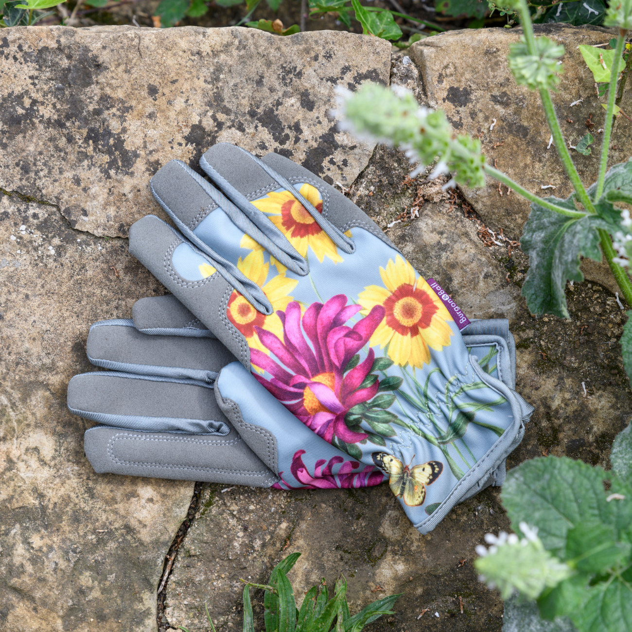 Burgon & Ball 'Asteraceae' Gardening Gloves on Wall