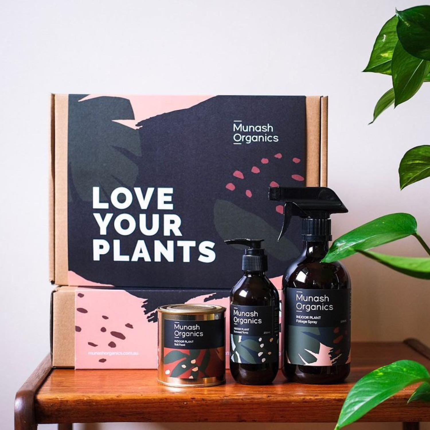 Munash Organics Love Your Plants Pack