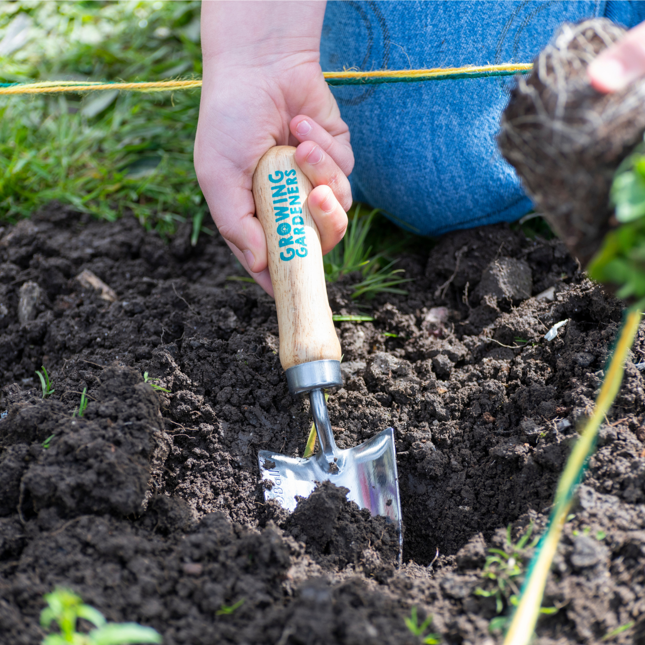 Gardening with Kids Hand Trowel