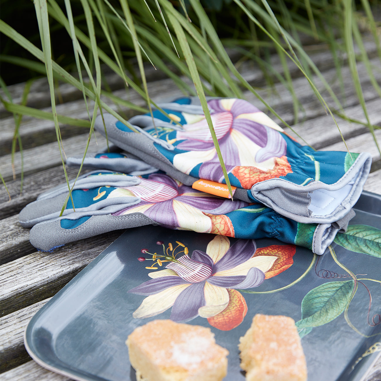 RHS Passiflora Gardening Gloves