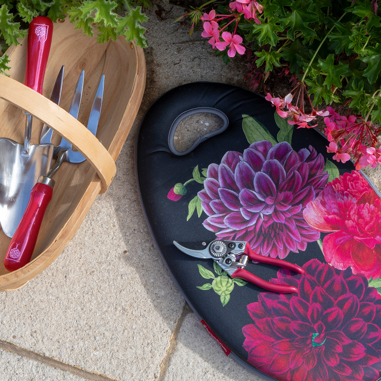 British Bloom Garden Kneeler & Trowel/Fork Set