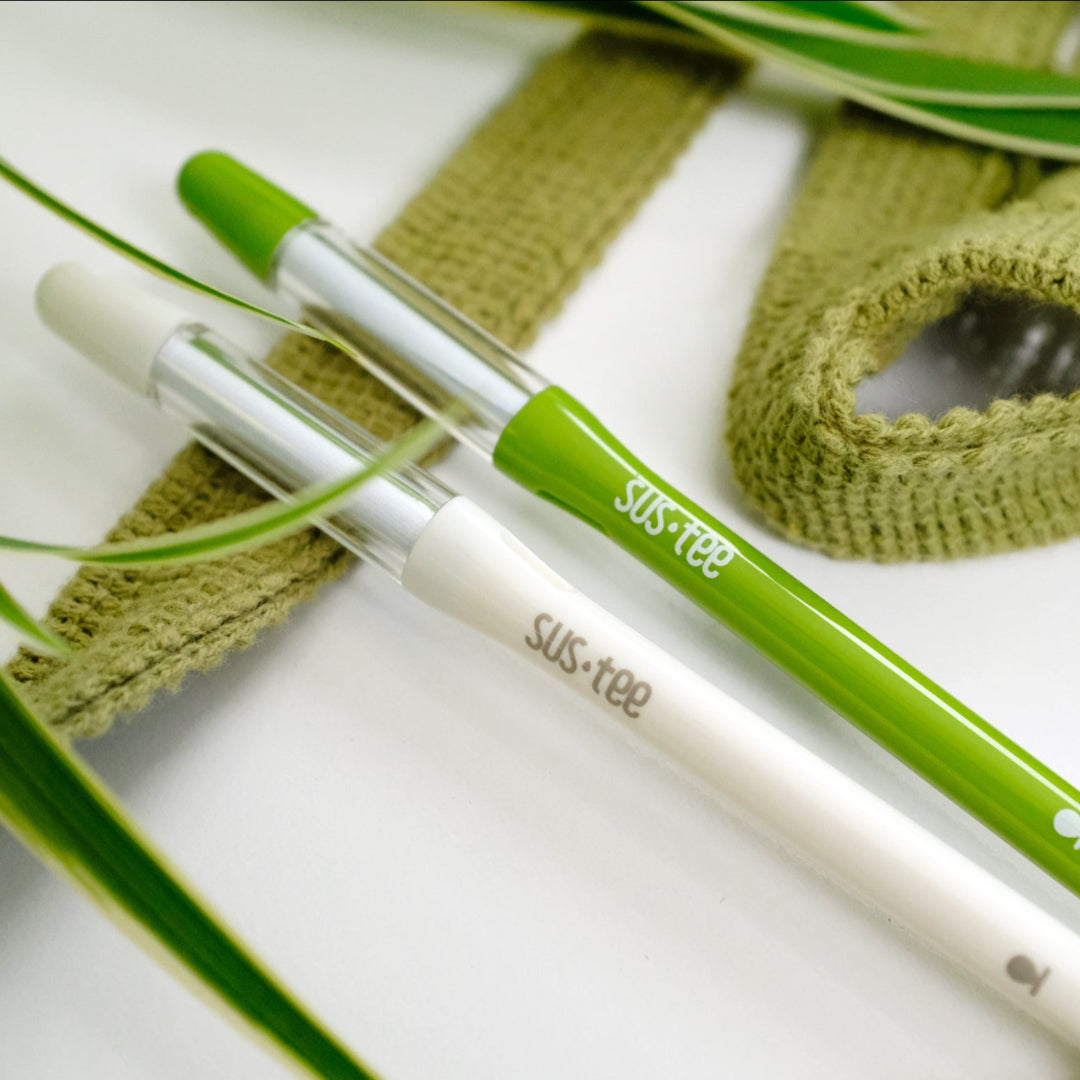 Sustees in White & Green