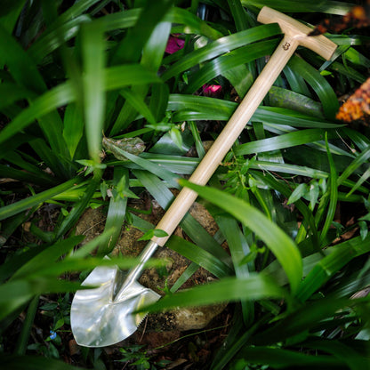 Backyard Botanist's 'Get Growing' Mini Garden Spade