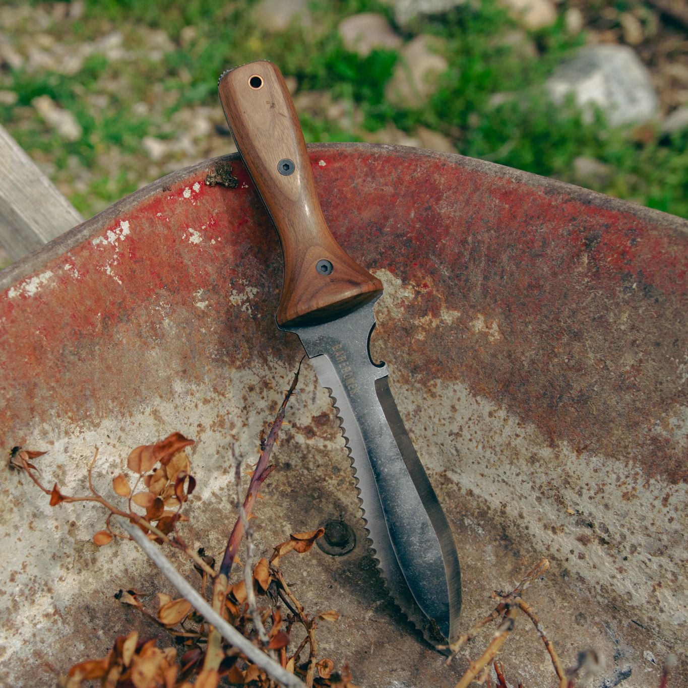 Barebones Hori Hori Ultimate II Wheelbarrow