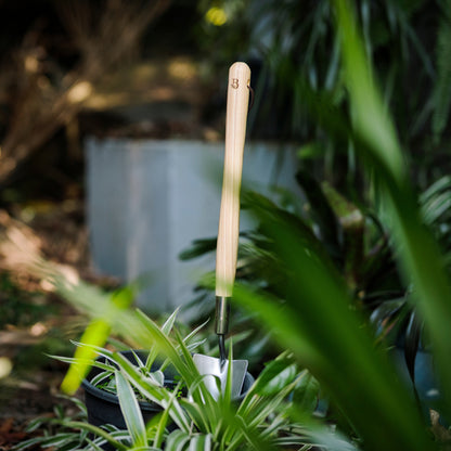Extended Reach Garden Trowel