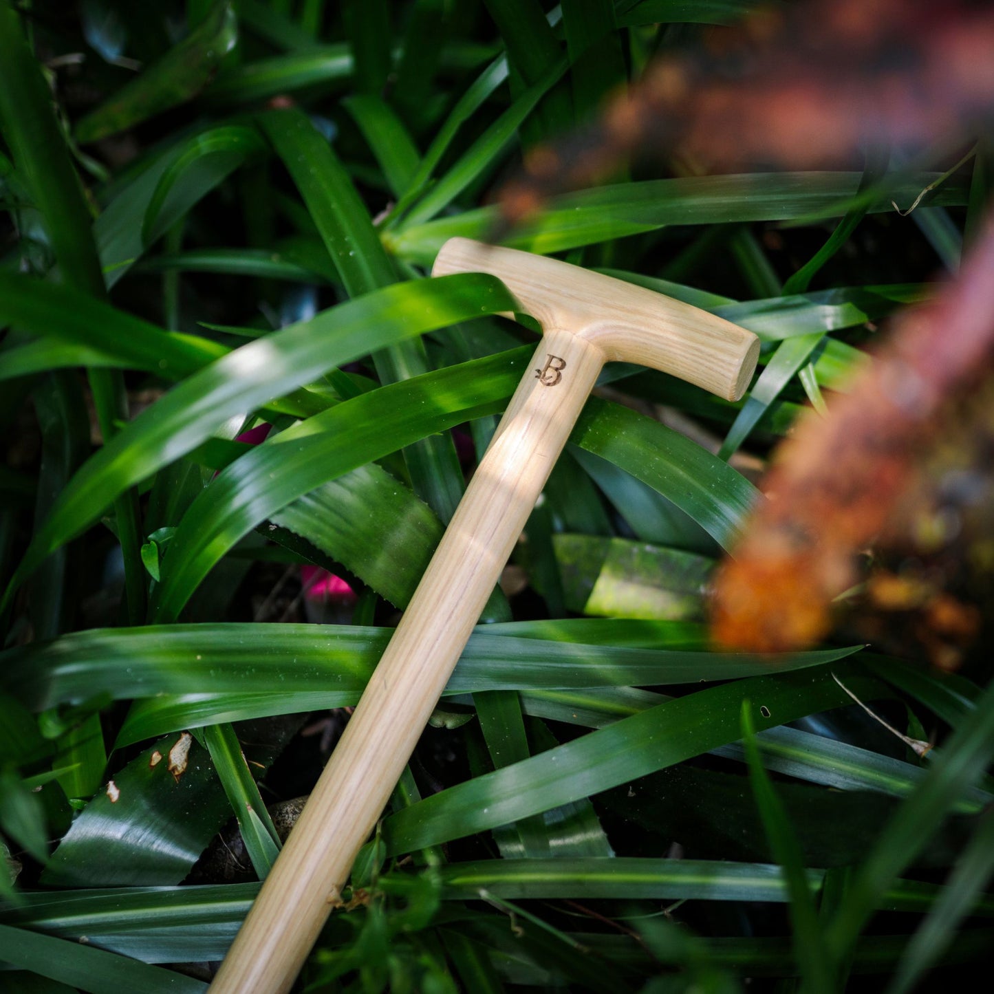 FSC® Ash Hardwood T-Handled Spade with 'B' Logo