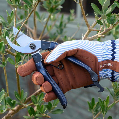 Gardening with 'Collector' Women's Gloves in Blue Stripe