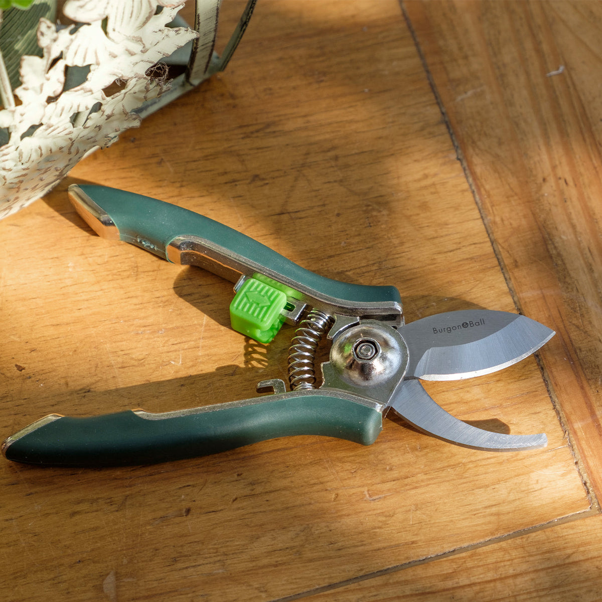 Burgon & Ball Houseplant Pruner on Table