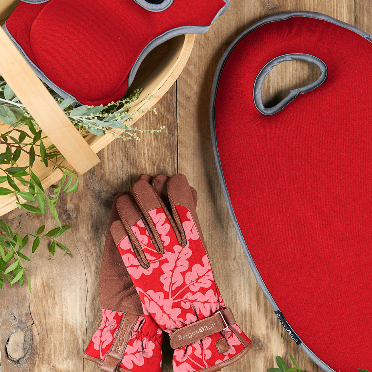Burgon & Ball Poppy Red Gardening Gloves, Kneeler & Knee Pads
