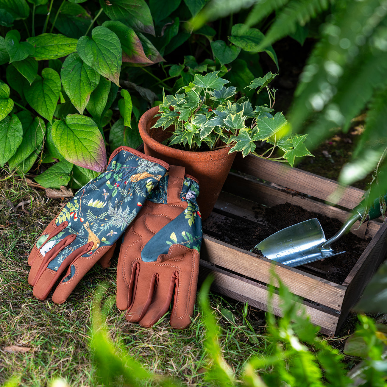 Burgon & Ball RHS 'Woodland Wonders' Women's Gardening Gloves