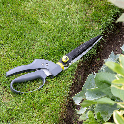 Burgon & Ball RHS Single Handed Grass Shear in Garden