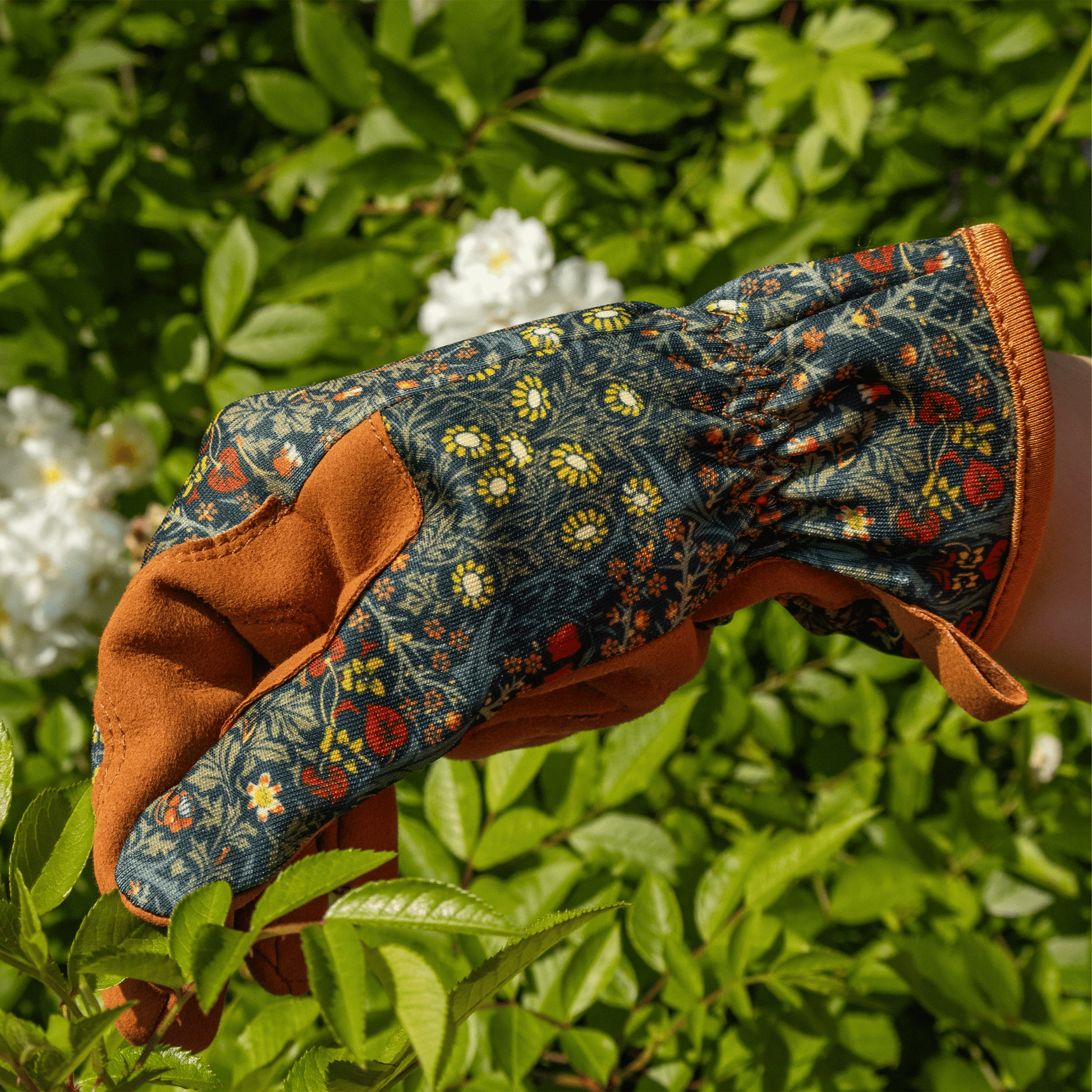 Gardening in Orange Grove Women's Gloves, William Morris Blackthorn