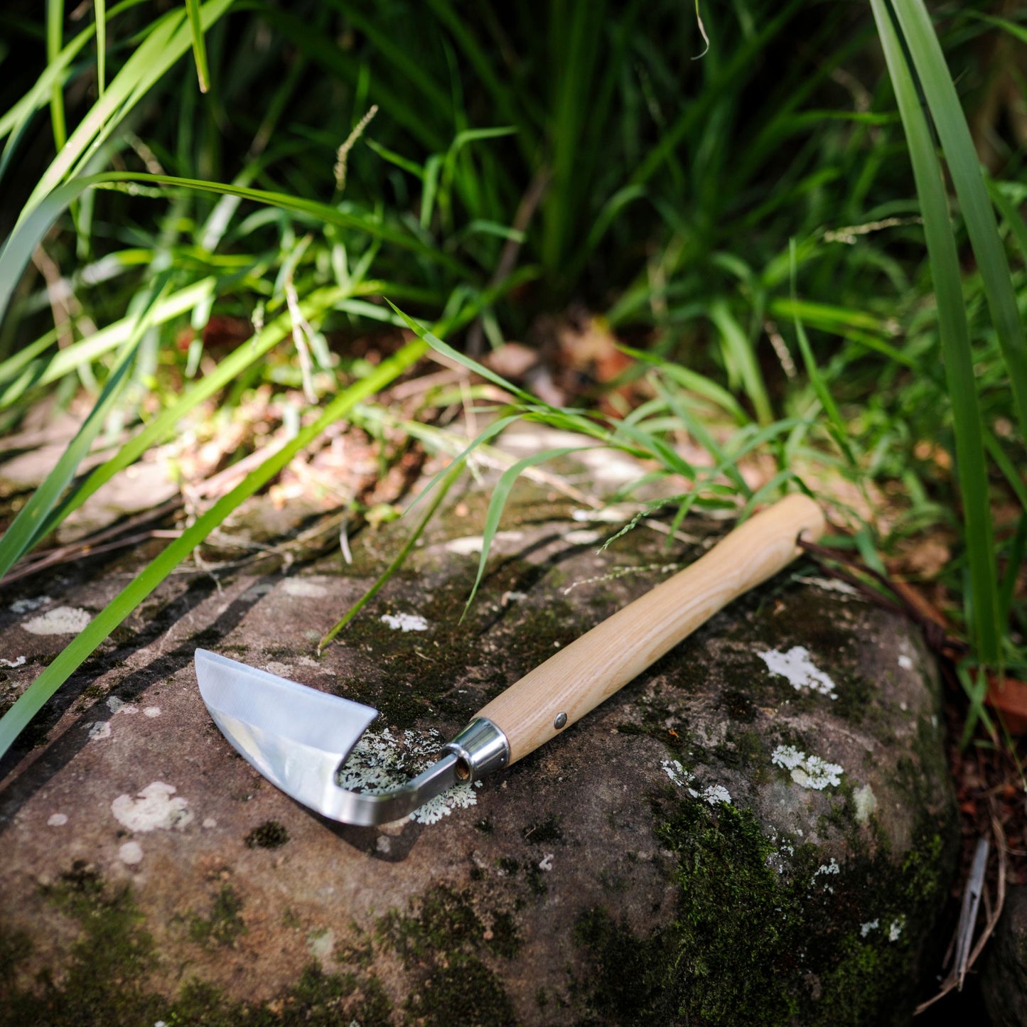 Get Growing Razor Hoe Garden Tool
