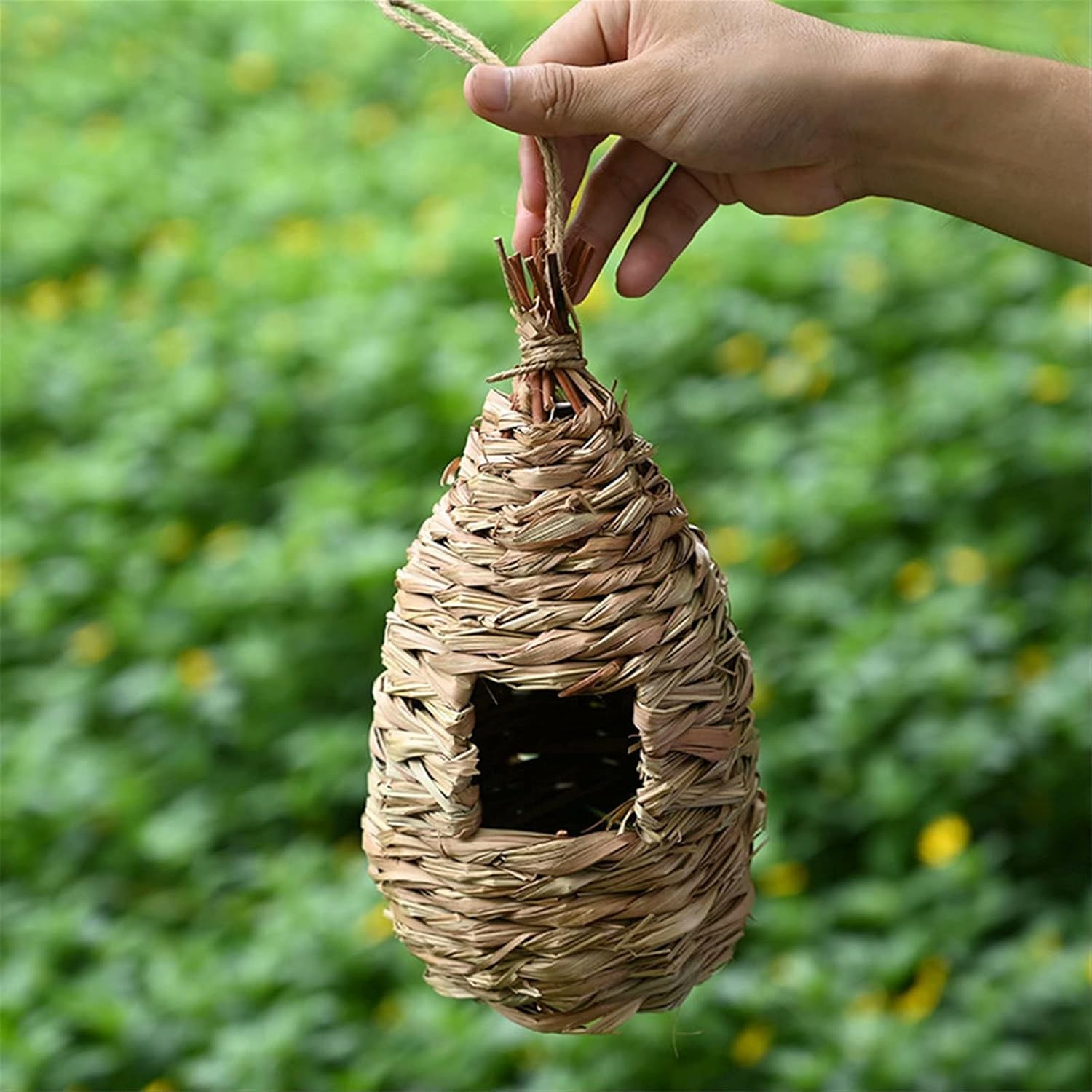 Hand-Woven Grass Bird Roosting Pocket Nest