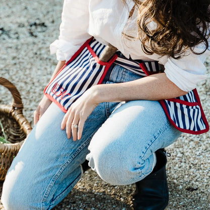 Le Sac Garden Tool Belt, Navy Stripe Kneeling