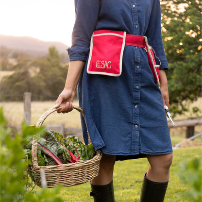 Le Sac Tool Belt in Red in the Garden