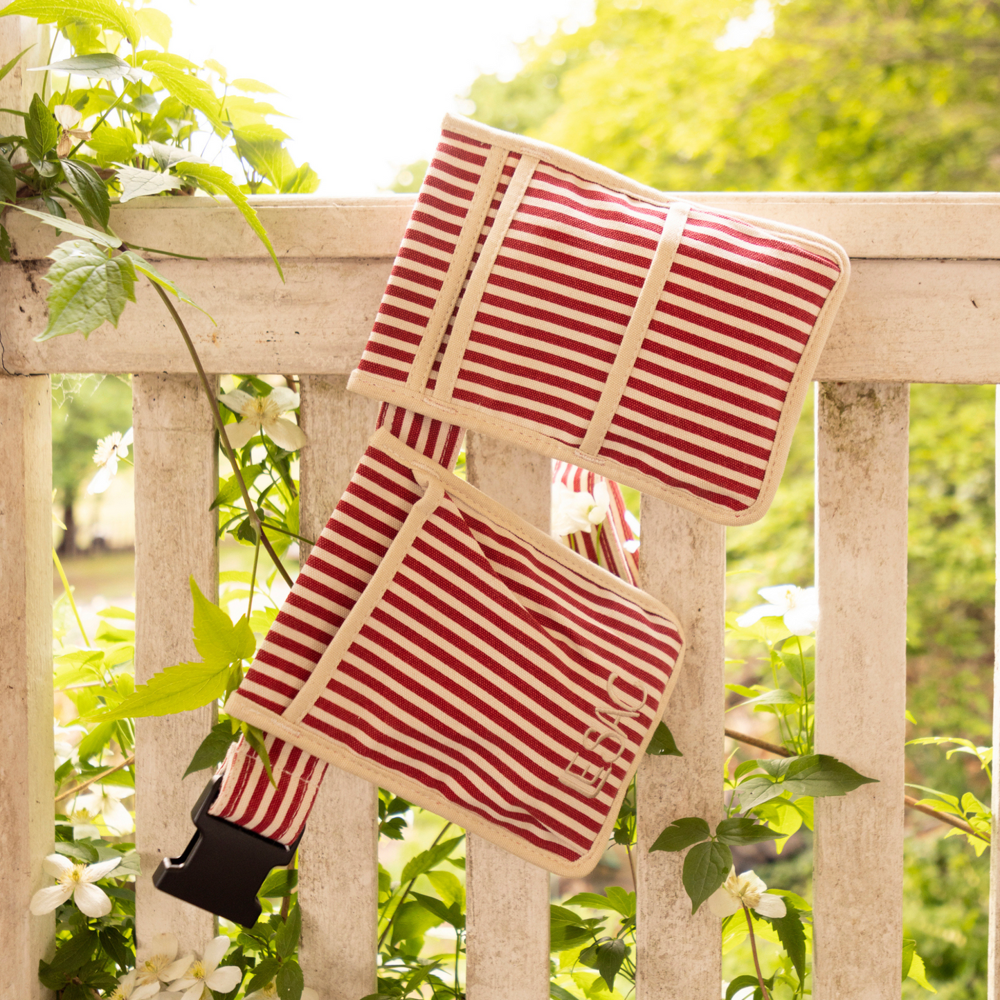 Le Sac Garden Tool Belt, Striped hanging in garden.