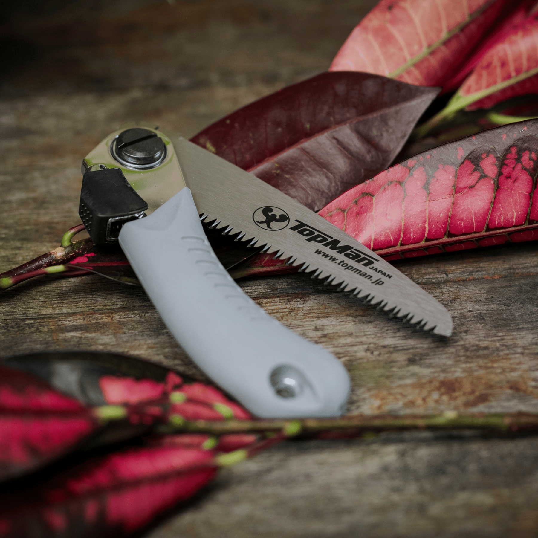 TopMan Japan Pocket Pruning Saw with Grey Handle