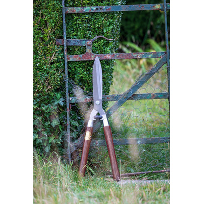 National Trust Hedge Shear Trimmers